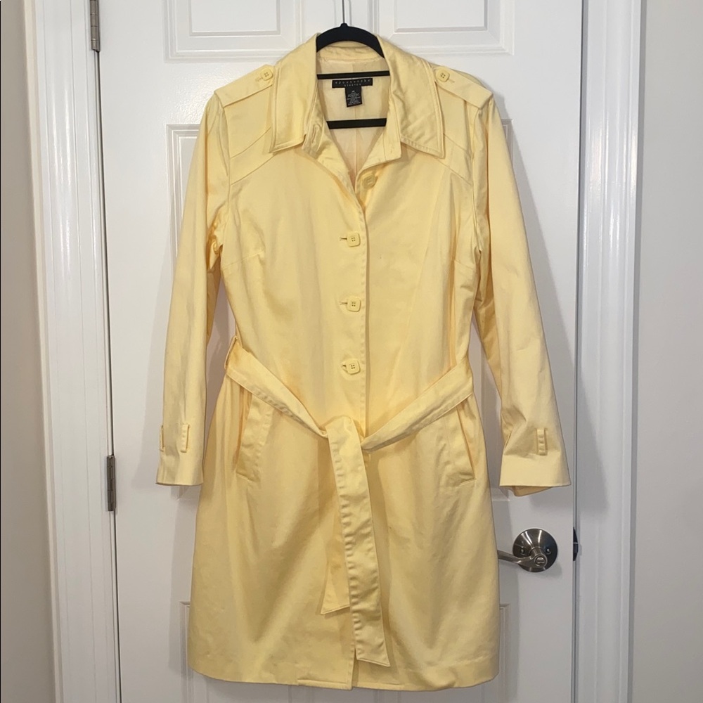 Apostrophe Stretch Yellow Overcoat with belt. EUC